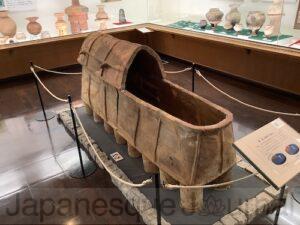 A pottery coffin